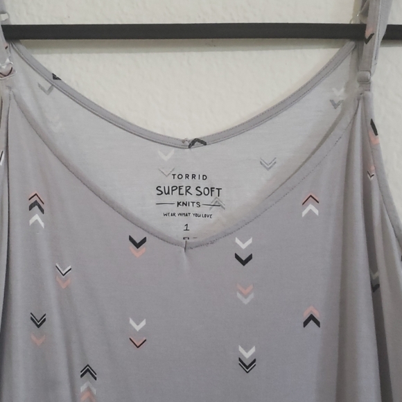 Soft knit tank top - Picture 2 of 2